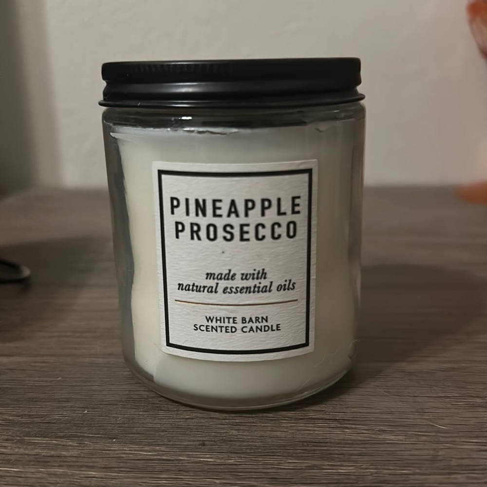 Pineapple Prosecco single wick candle